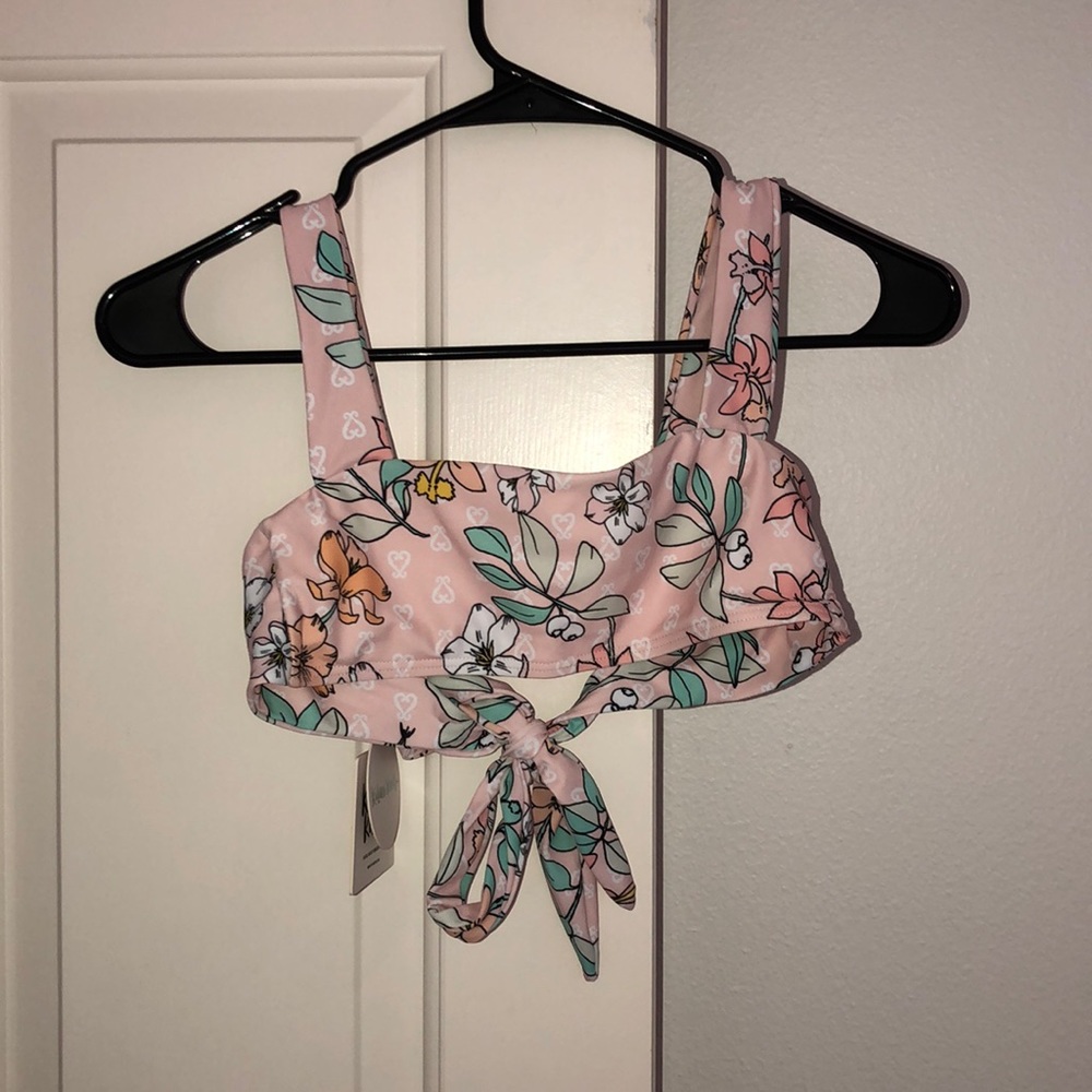 Floral Print swim top!
